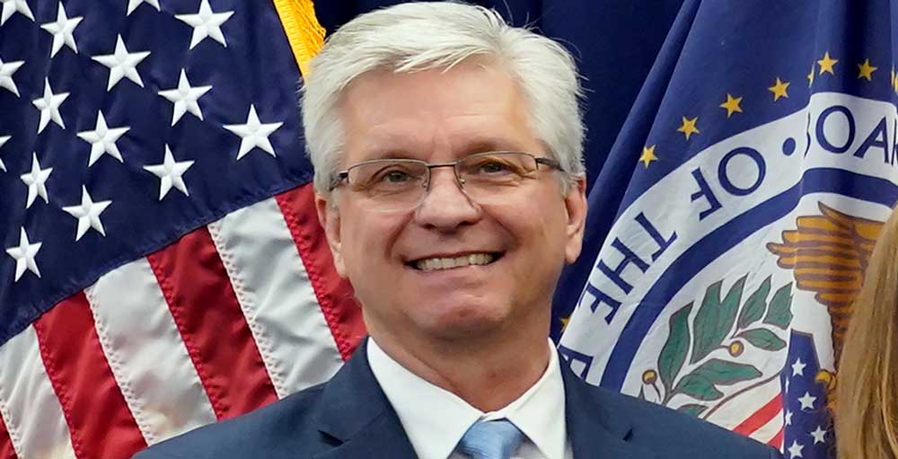 Stock Market Today: Dow Jones Up As Fed Gov. Waller Says This On Rate Cuts; Palantir Surges, Fights For Key Level (Live Coverage)